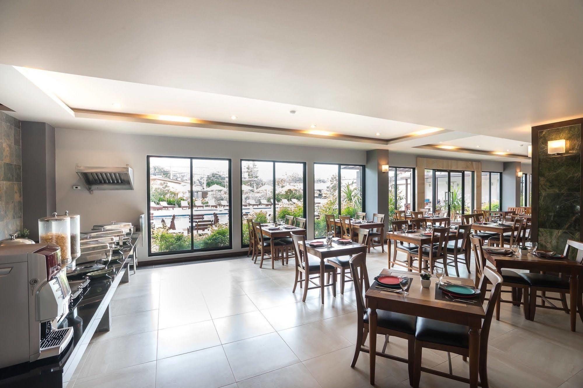 Savotel Na Chom Thian Ngoại thất bức ảnh