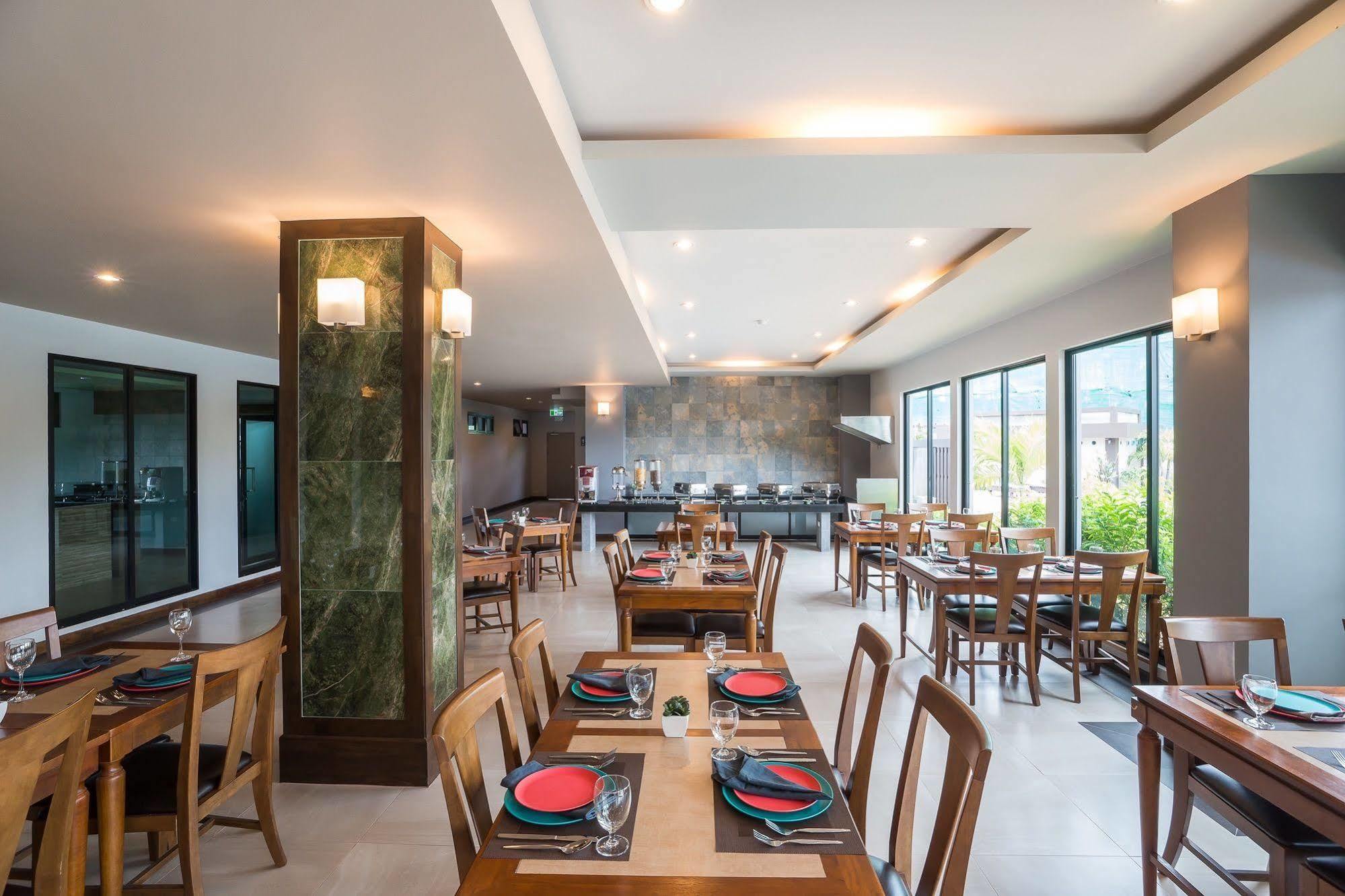 Savotel Na Chom Thian Ngoại thất bức ảnh